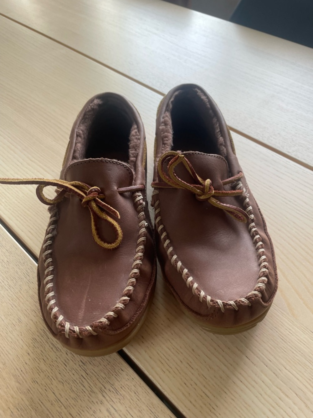 L.L.Bean Wicked Good Moccasin slippers ladies size 9 moccasin slippers leather - Picture 5 of 11
